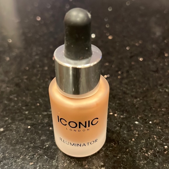 ICONIC London Other - Iconic London Illuminator Original 13.5 ml